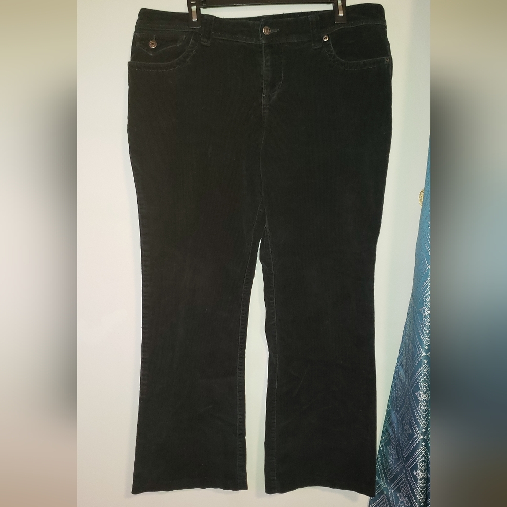 Sonoma life and style corduroy pants. Size 16 petite. Color Black.